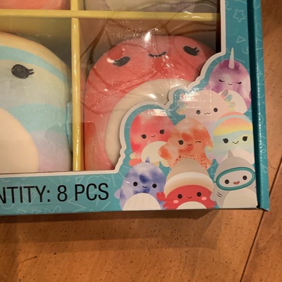 Kelly toys original squishmellows water crew, like new, in box, smoke free home - Picture 3 of 15